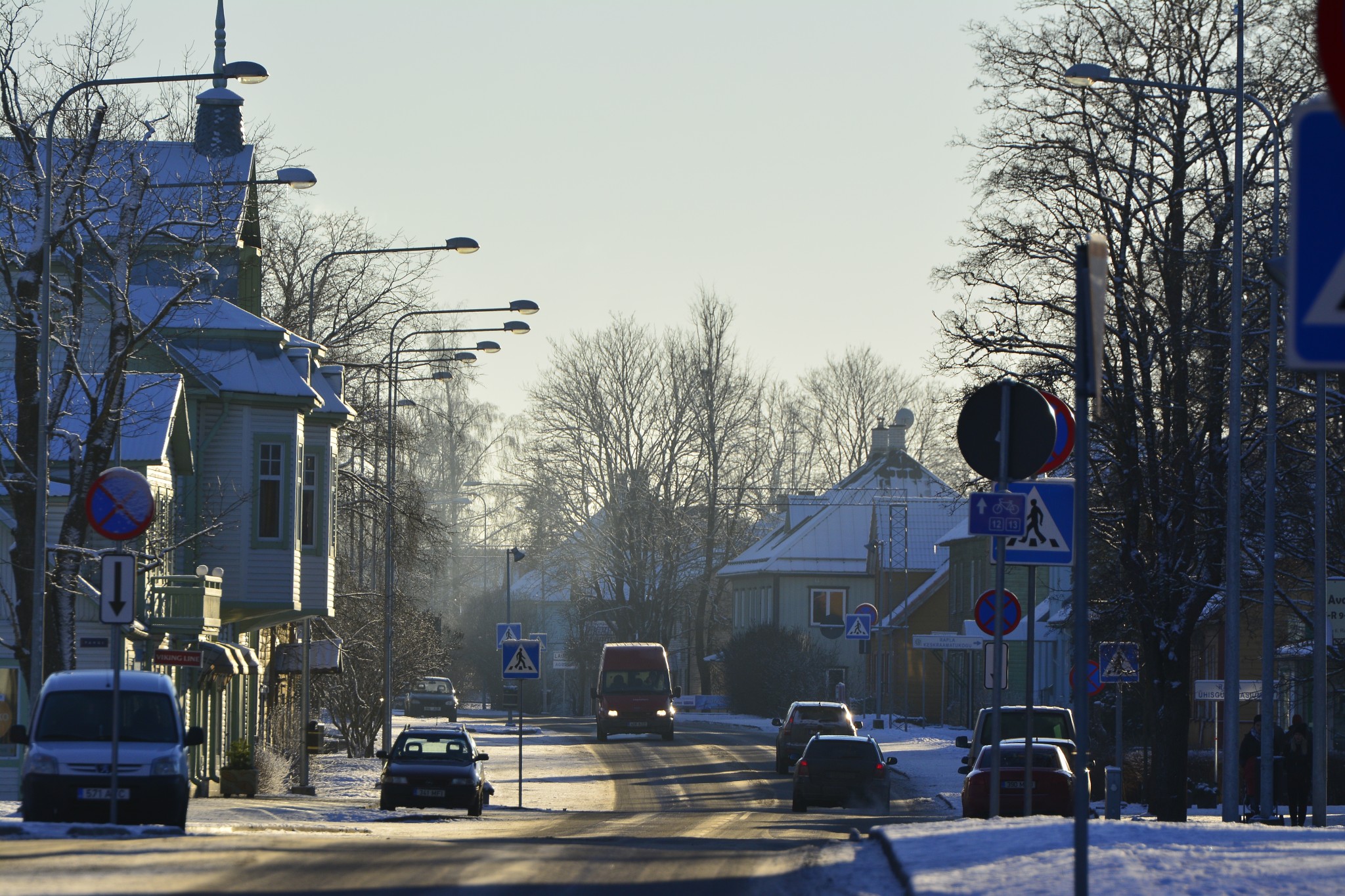 street winter telephoto